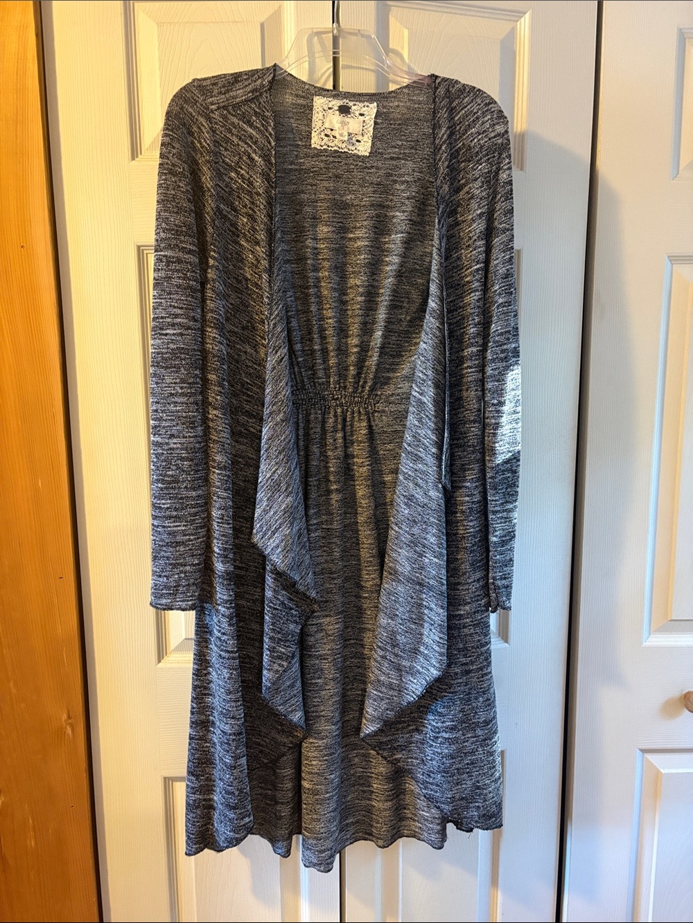 Cupio Heathered Gray Long Sleeve Open-Front Knit Dress/Cape